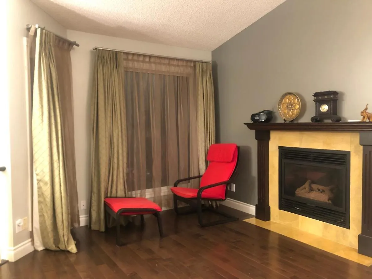Citadel Hills Valley YYC Pansiyon